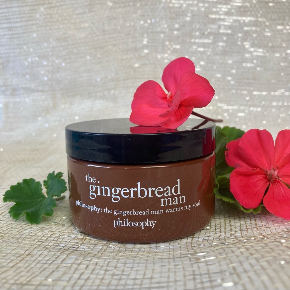 PHILOSOPHY “The Gingerbread Man” Glazed Body Soufflé.